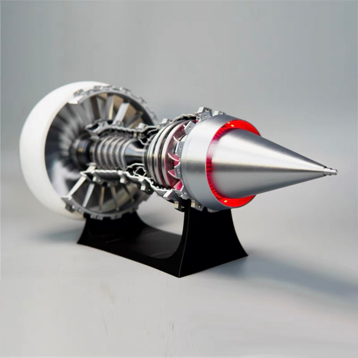 ENGINEKITOR TR900 - Kit de modelo de motor turbofán grande con carcasa blanca, velocidad ajustable e iluminación (47 cm/18,5 pulgadas)